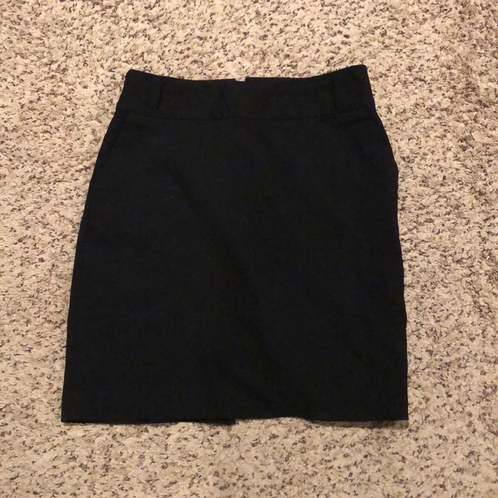 Banana Republic black pencil skirt